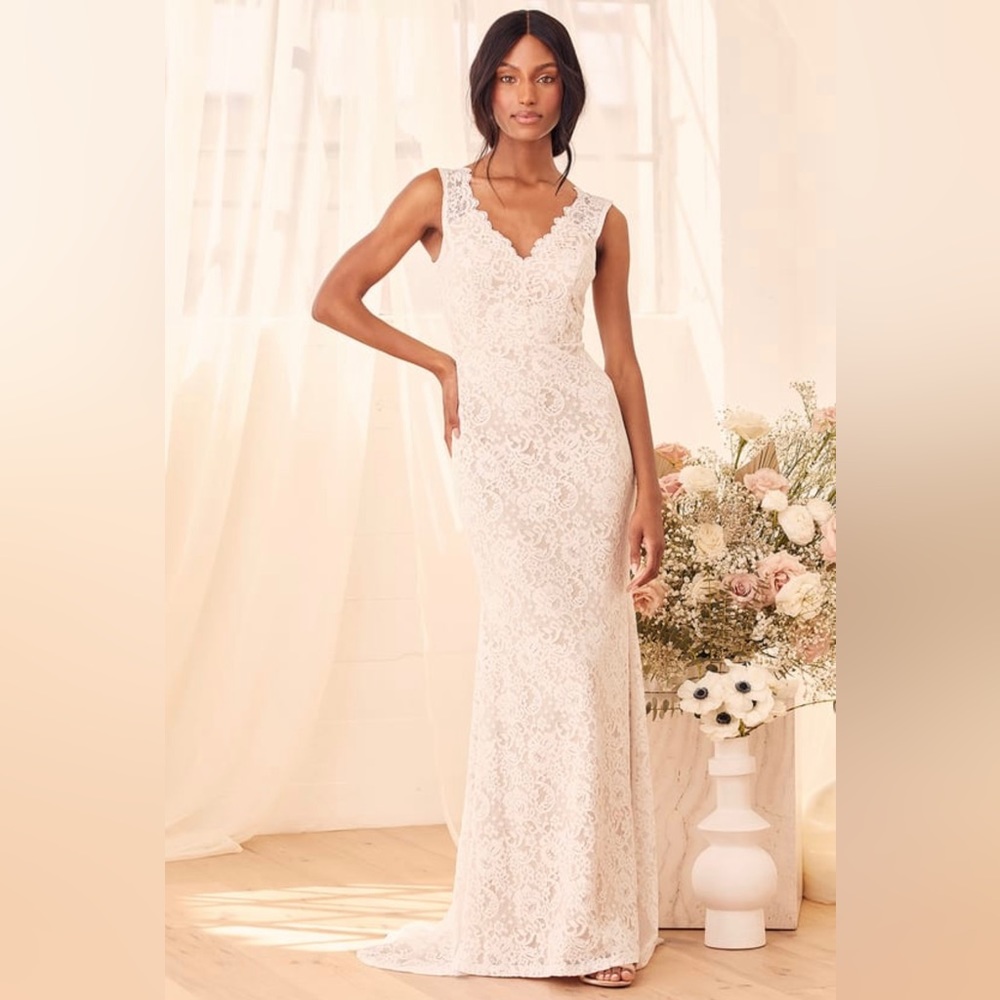 NWT! Lulus Spectacular Romance White Lace Sleeveless Mermaid Wedding Dress